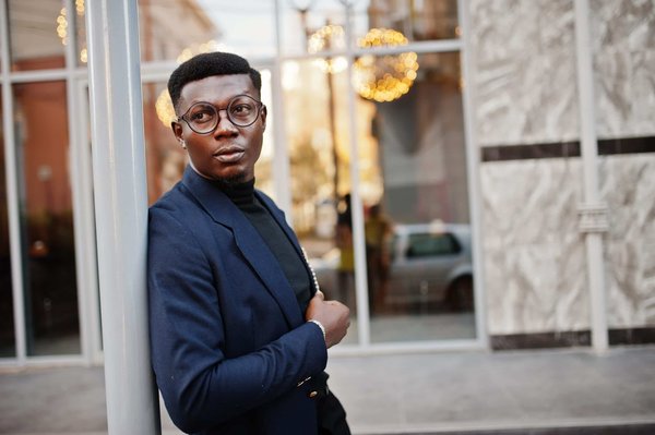 les astuces pour créer un look professionnel et élégant